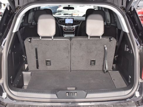 Certified 2023 Ford Explorer XLT w/ Equipment Group 202A image 36