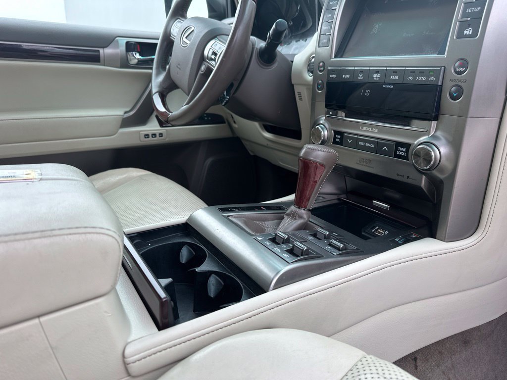 Used 2014 Lexus GX 460 Luxury AWD/4WD image 37