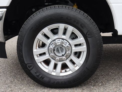 Used 2019 Ford F350 XLT image 44