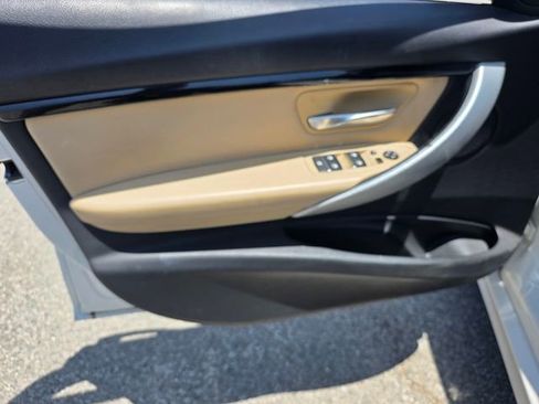 Used 2017 BMW 330e RWD image 8