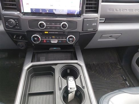 Used 2022 Ford F350 Limited image 36