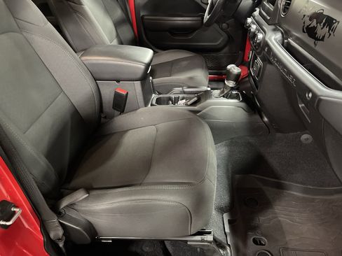 Used 2022 Jeep Wrangler Unlimited Sport image 13