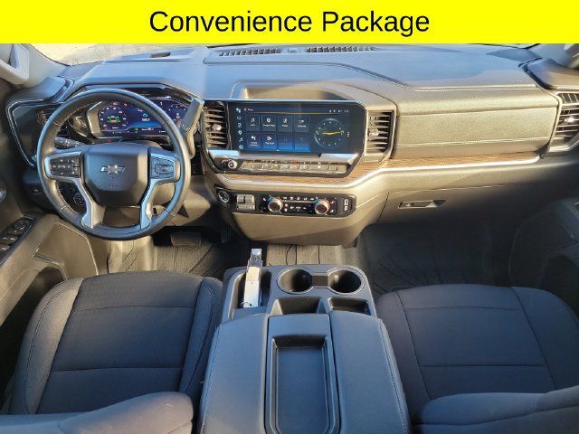 Used 2025 Chevrolet Silverado 1500 RST AWD/4WD image 8