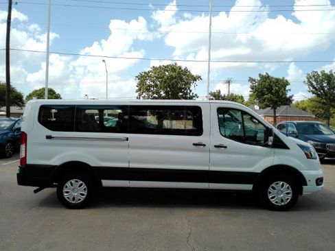 Used 2025 Ford Transit 350 XLT RWD image 5