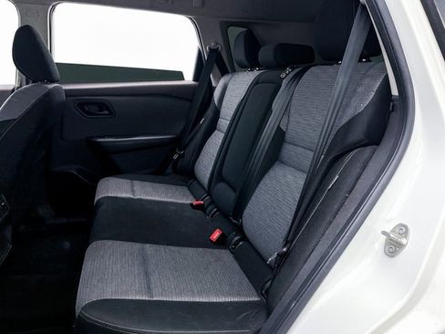 Used 2021 Nissan Rogue S image 33