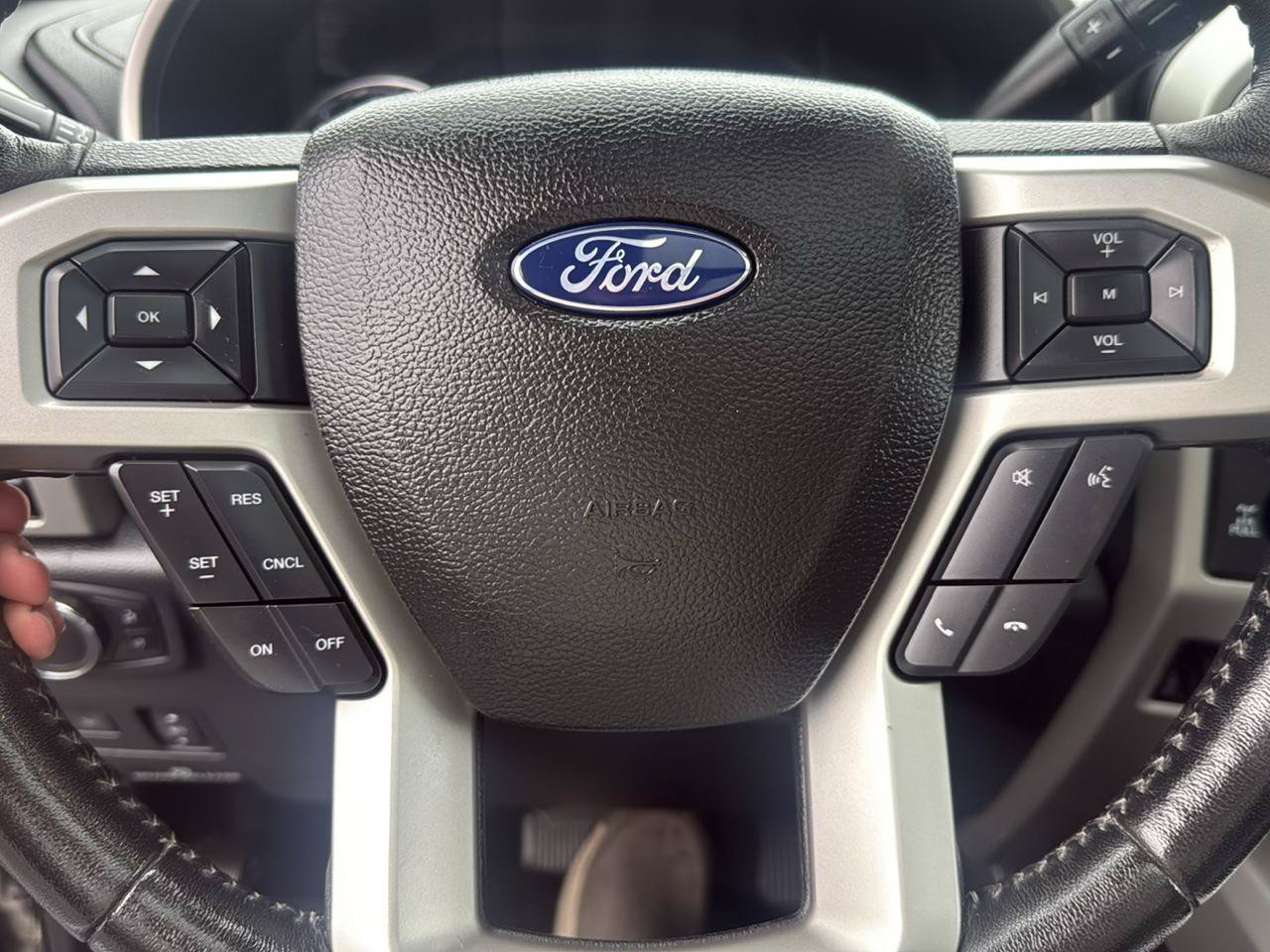 Used 2017 Ford F250 Lariat w/ Lariat Ultimate Package AWD/4WD image 14