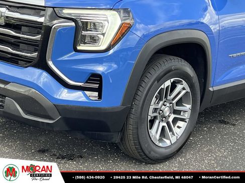 Used 2025 GMC Terrain Elevation AWD/4WD image 8