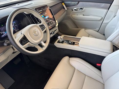 New 2026 Volvo XC90 T8 Ultra w/ Protection Package Premier AWD/4WD image 9