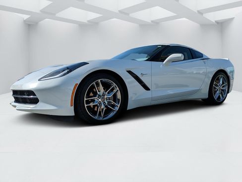 Used 2019 Chevrolet Corvette Stingray Coupe w/ 3LT Preferred Equipment Group RWD image 7