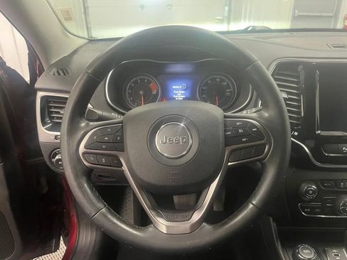 Used 2019 Jeep Cherokee Limited AWD/4WD image 20