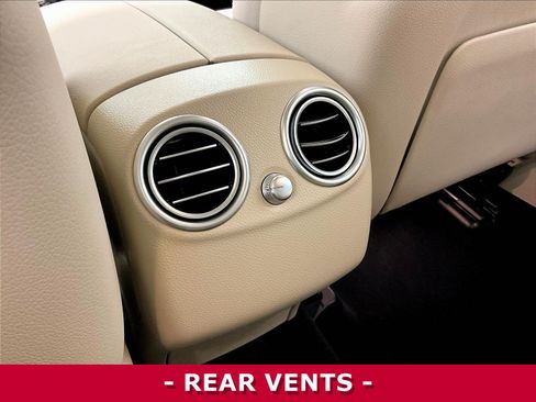 Used 2022 Mercedes-Benz GLC 300 image 10