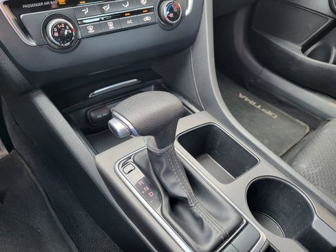 Used 2017 Kia Optima LX image 20