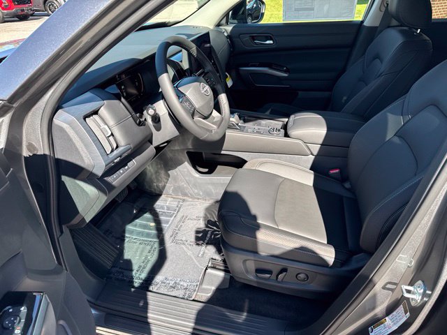 New 2026 Nissan Pathfinder SL AWD/4WD image 40