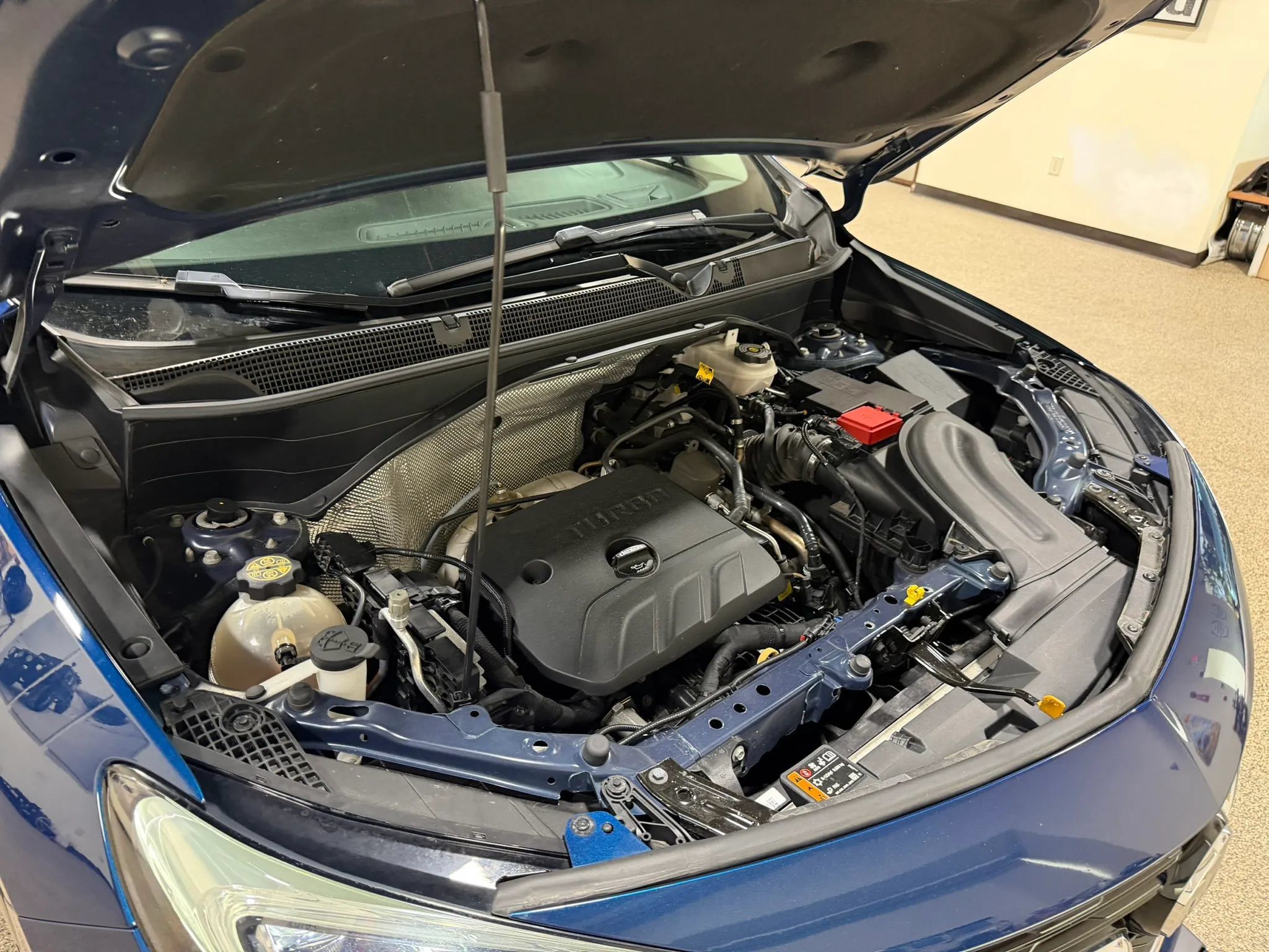 Used 2021 Buick Encore GX Essence AWD/4WD image 58