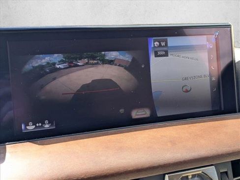Used 2016 Lexus LX 570 4WD w/ Luxury Package image 12