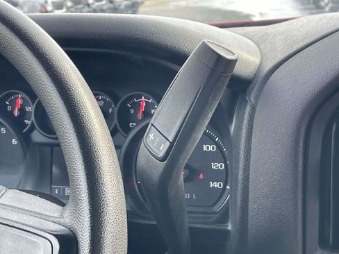 Used 2020 Chevrolet Silverado 1500 Custom w/ Custom Value Package image 33