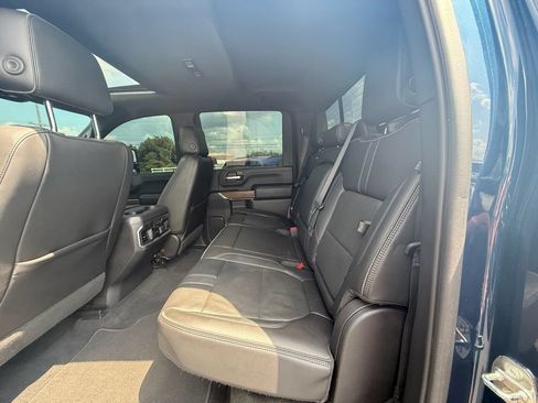 Used 2020 Chevrolet Silverado 2500 High Country w/ Z71 Off-Road Package AWD/4WD image 21