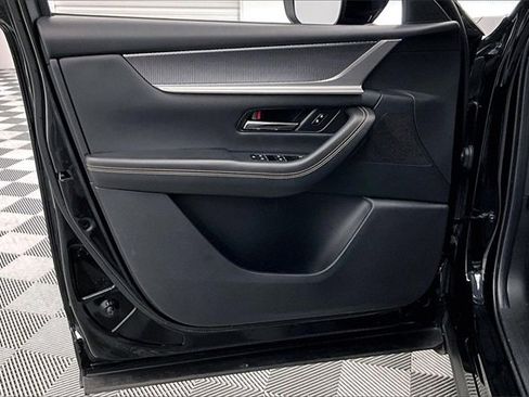 Used 2025 MAZDA CX-90 3.3 Turbo w/ Preferred Package image 17