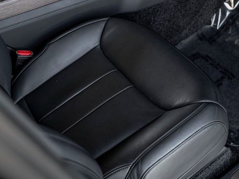 Used 2025 Land Rover Range Rover Autobiography image 31