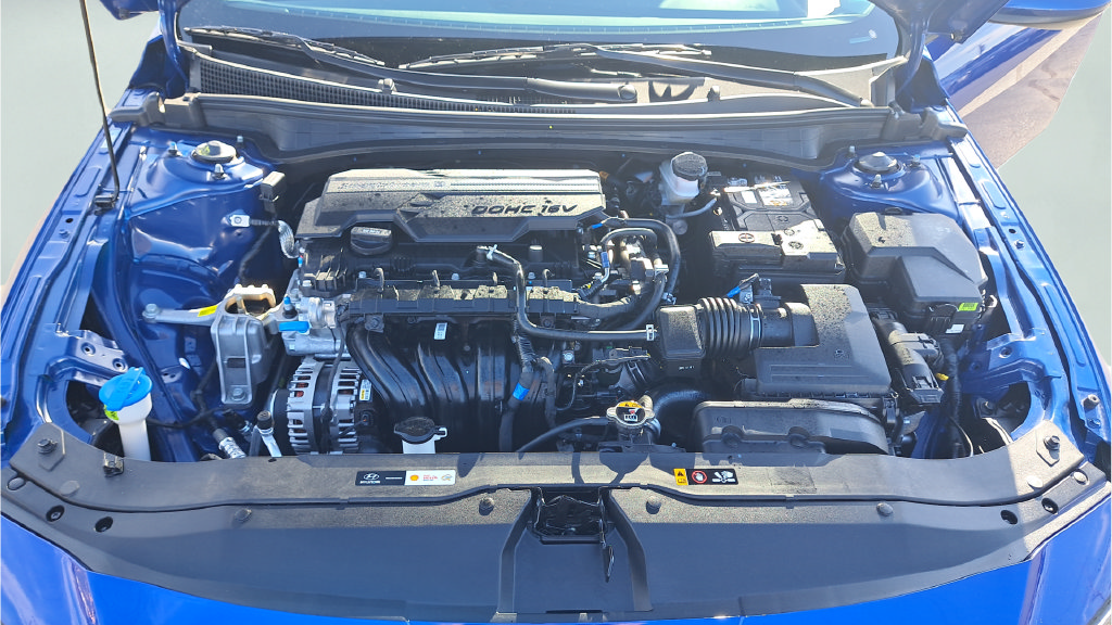 Used 2026 Hyundai Elantra SE FWD image 39