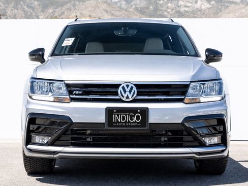 Used 2020 Volkswagen Tiguan SE R-Line w/ 3rd Row Seat Package AWD/4WD image 4