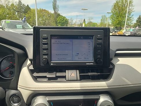 Used 2021 Toyota RAV4 XLE w/ XLE Grade Weather Package AWD/4WD image 23