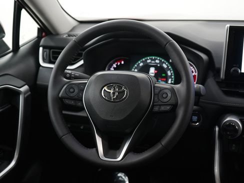 Used 2025 Toyota RAV4 XLE w/ Convenience Package AWD/4WD image 14