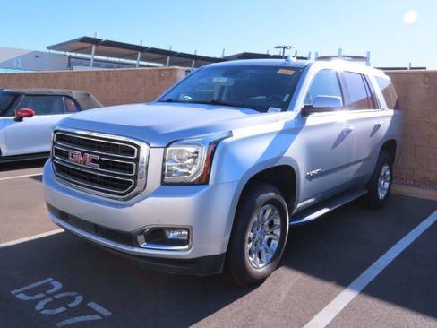 Used 2019 GMC Yukon SLT w/ Open Road Package RWD image 2