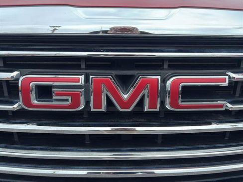 Used 2023 GMC Terrain SLT w/ Infotainment Package II AWD/4WD image 11