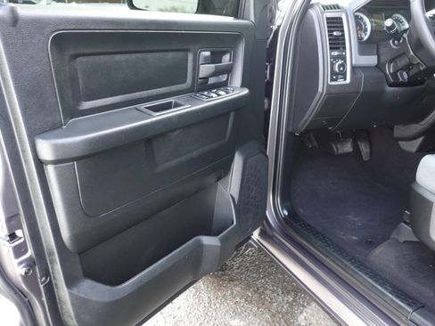 Used 2018 RAM 1500 Express w/ Express Value Package image 13