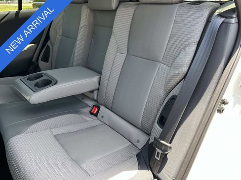 Used 2025 Subaru Outback Premium w/ Popular Package #1A AWD/4WD image 13