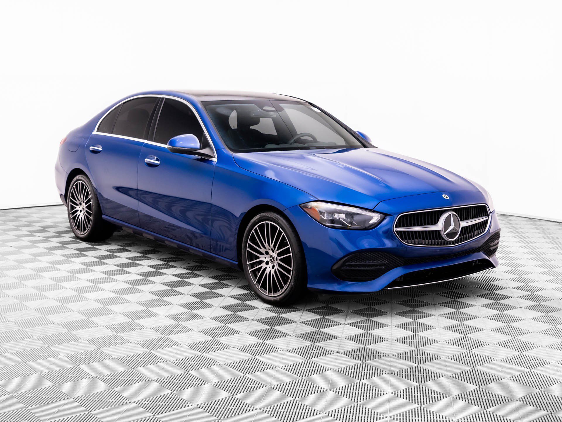 Used 2023 Mercedes-Benz C 300 4MATIC Sedan image 7