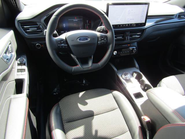 Used 2024 Ford Escape ST-Line w/ Tech Pack #1 AWD/4WD image 2