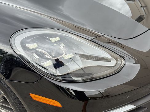 Used 2023 Porsche Panamera Platinum Edition RWD image 32