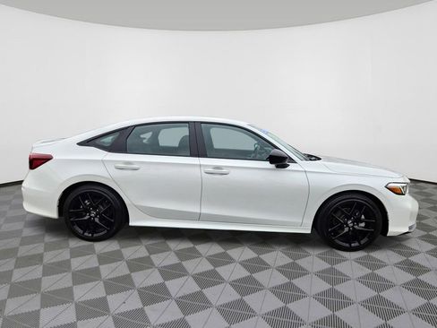 Used 2025 Honda Civic Sport image 6