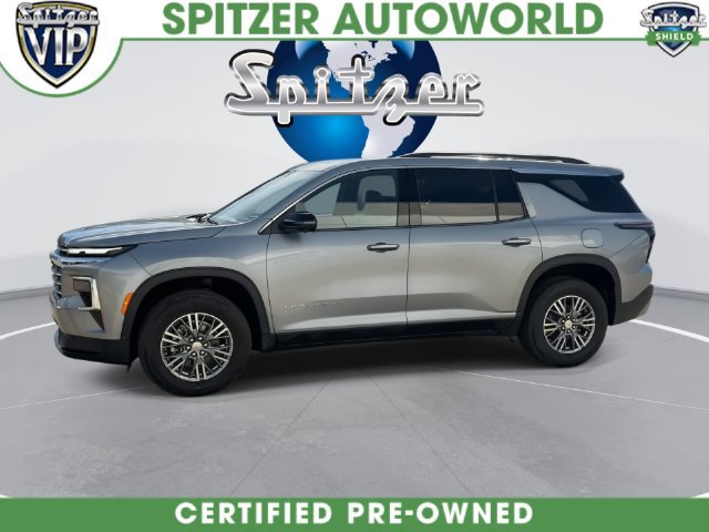Used 2025 Chevrolet Traverse LT w/ Driver Confidence Package FWD image 9