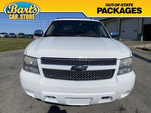Used 2010 Chevrolet Avalanche LTZ image 2