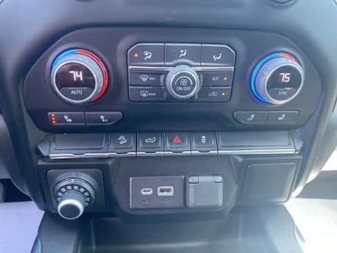 Used 2022 Chevrolet Silverado 1500 LT Trail Boss w/ Bed Protection Package AWD/4WD image 15