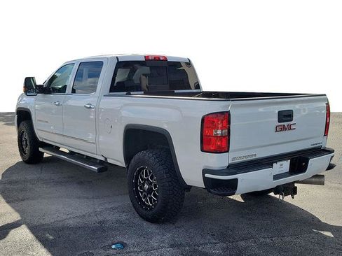 Used 2016 GMC Sierra 3500 Denali w/ Duramax Plus Package image 3
