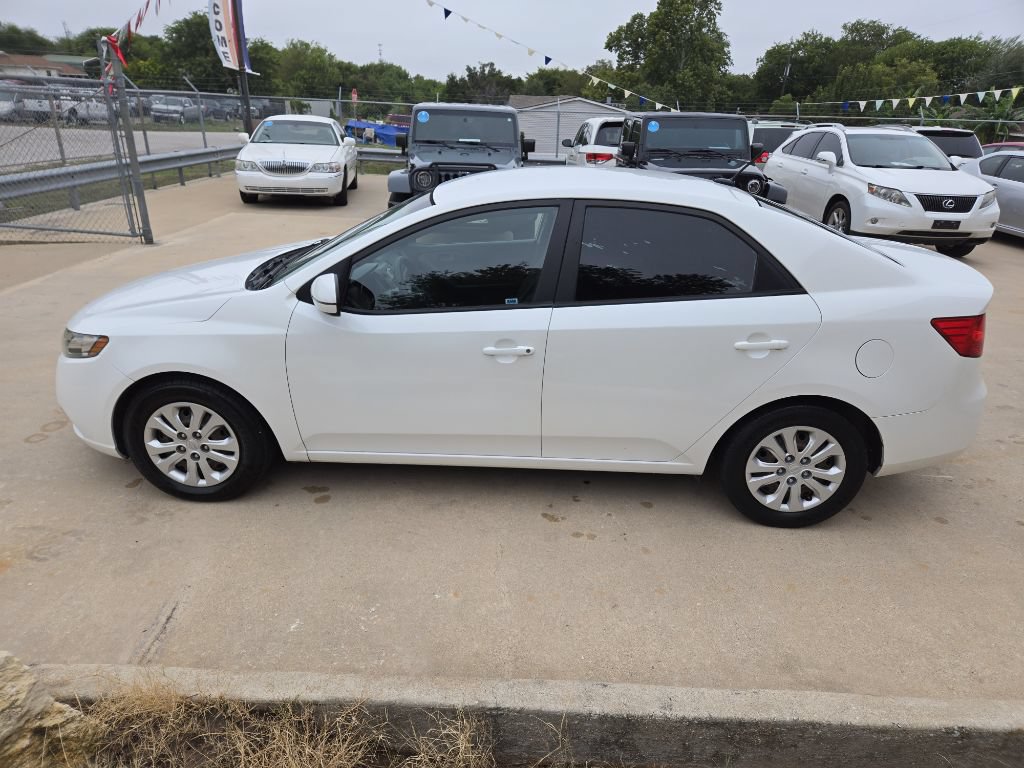 Used 2011 Kia Forte EX FWD image 6