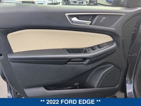 Used 2022 Ford Edge SEL AWD/4WD image 10