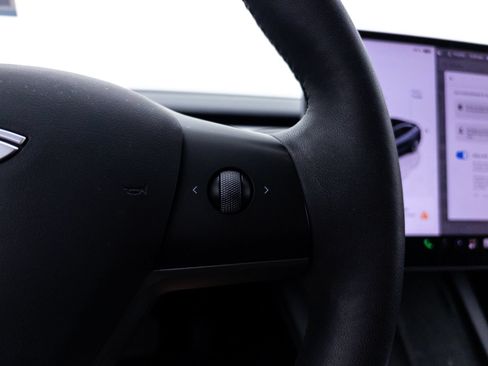 Used 2023 Tesla Model 3 Standard Range RWD image 29