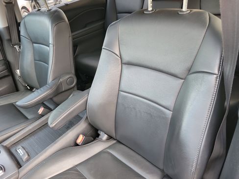 Used 2021 Honda Pilot EX-L image 6