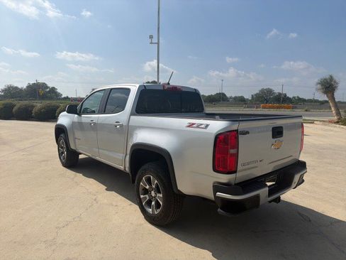 Used 2019 Chevrolet Colorado Z71 RWD image 11