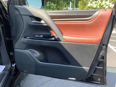 Used 2021 Lexus LX 570 4WD w/ Sport Package image 13