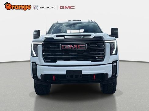 Used 2024 GMC Sierra 3500 AT4 w/ AT4 Premium Plus Package AWD/4WD image 8