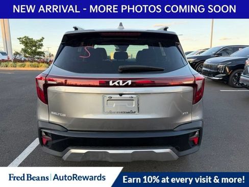 Used 2024 Kia Seltos S AWD/4WD image 6