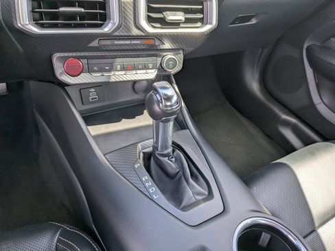 Used 2025 Ford Mustang Premium RWD image 26