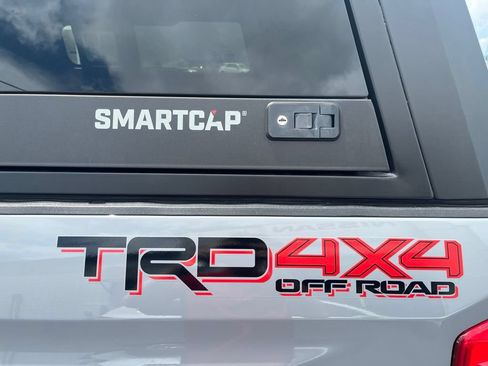 Used 2019 Toyota Tundra Limited w/ Limited Premium Package AWD/4WD image 21
