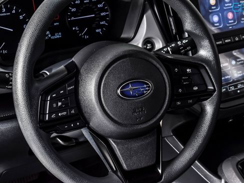 Used 2024 Subaru Crosstrek 2.0i image 18